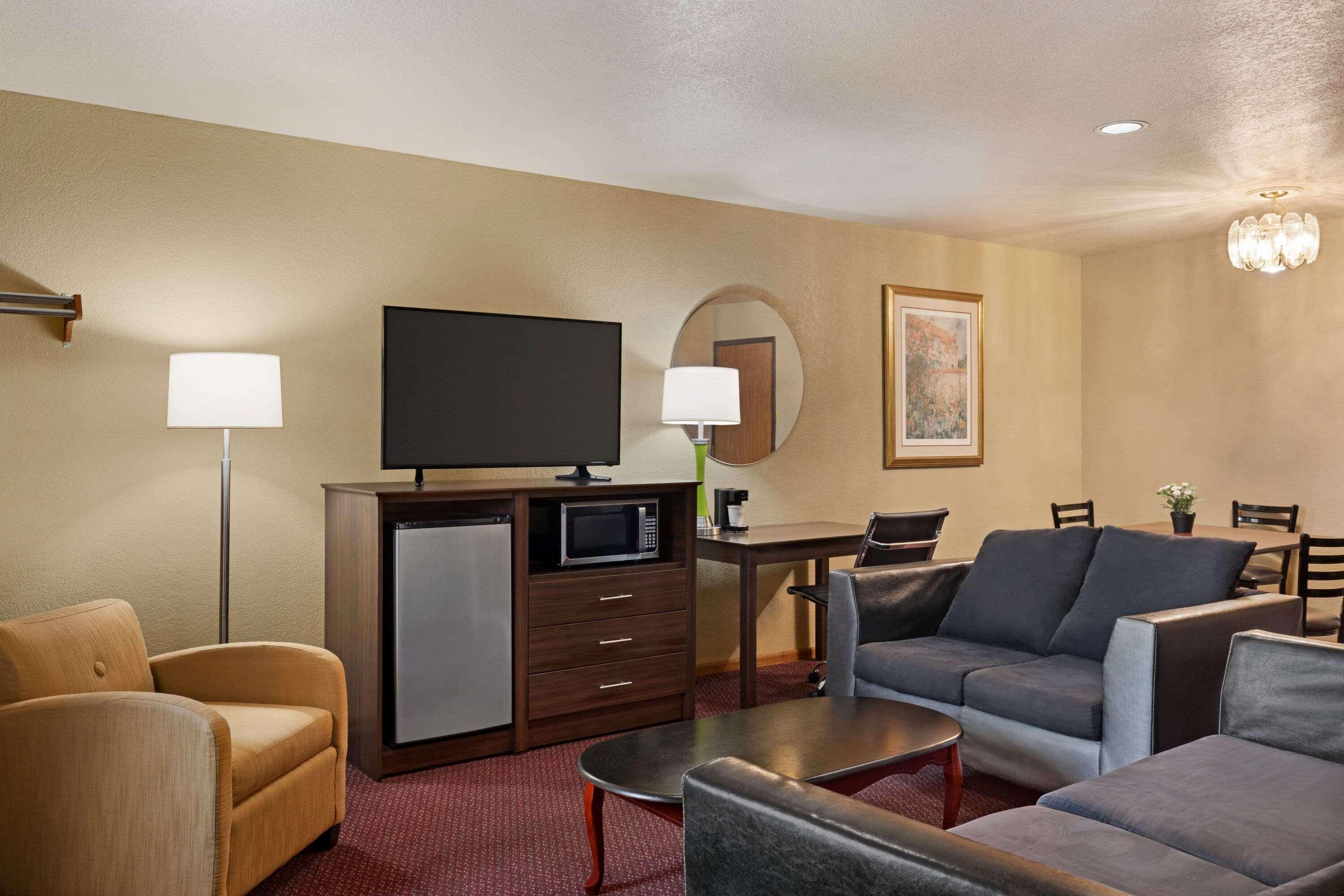 Super 8 By Wyndham Sikeston/Miner Area Hotel Exterior photo