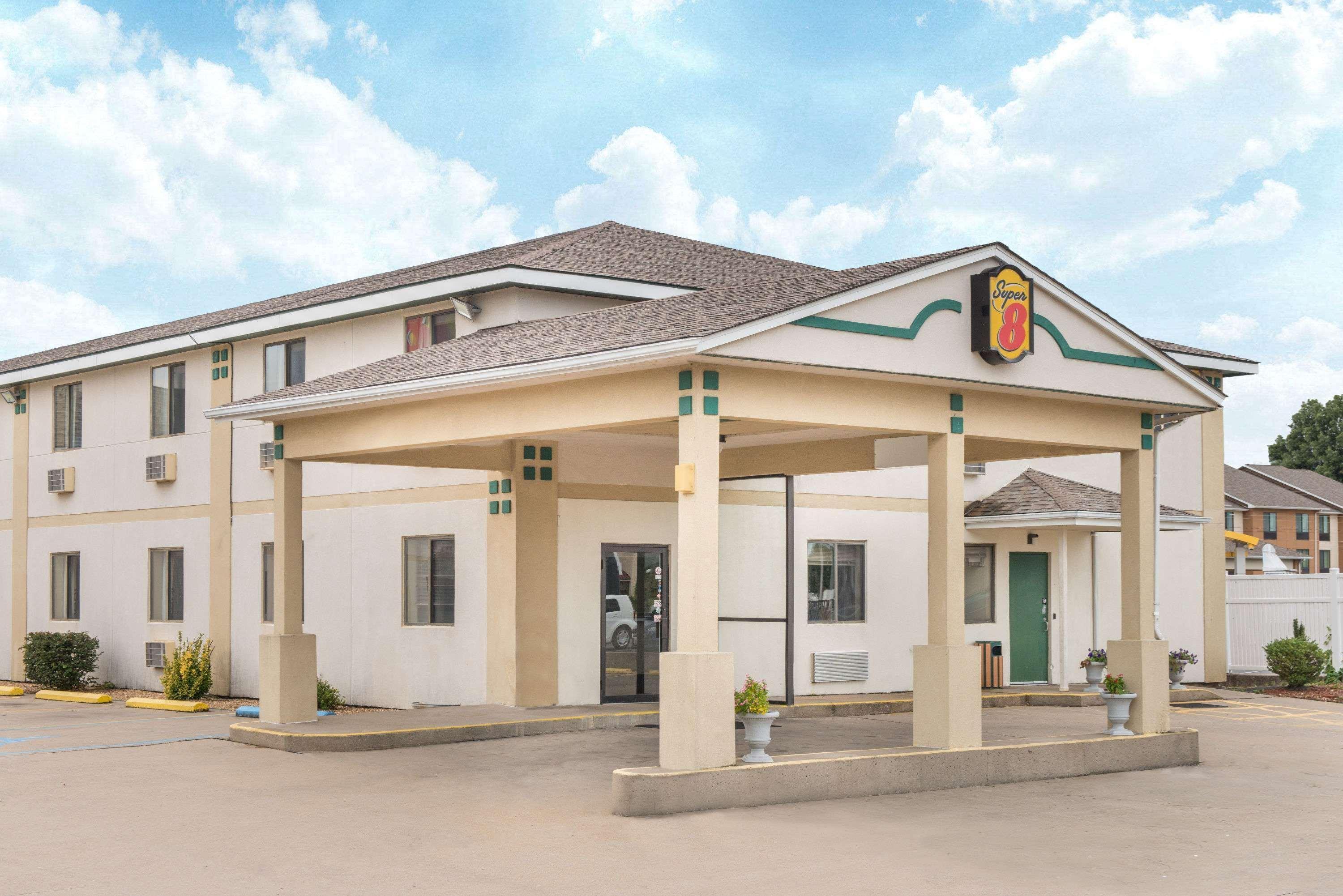 Super 8 By Wyndham Sikeston/Miner Area Hotel Exterior photo